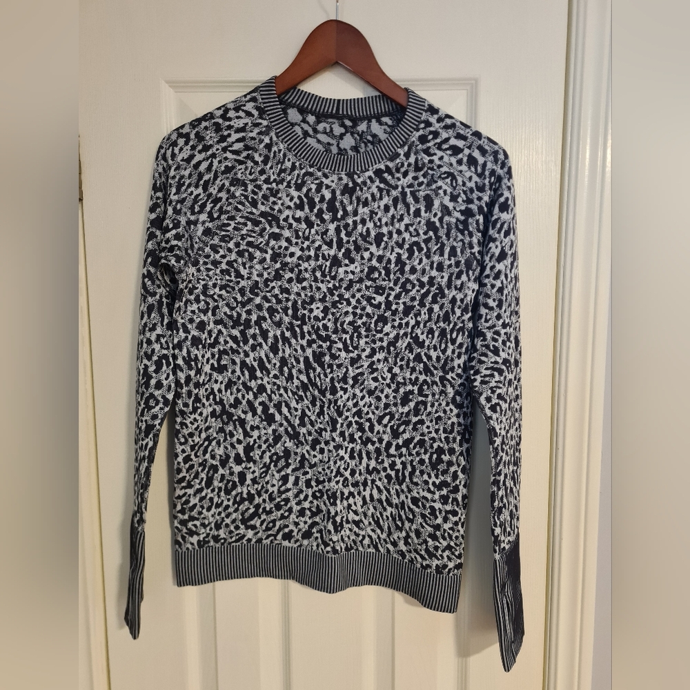 Lululemon Rest Less Pullover Top, Cheetah Print Size 8